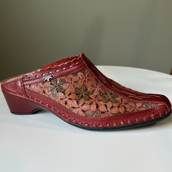 Pikolinos Leather Floral Laser Cut Out Mules Stitch Embroidery Detail EU37 6.5-7 - Picture 1 of 17